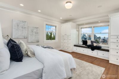 360 Highland Drive , Seattle, WA 98109 - Photo 16