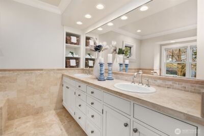 360 Highland Drive , Seattle, WA 98109 - Photo 19