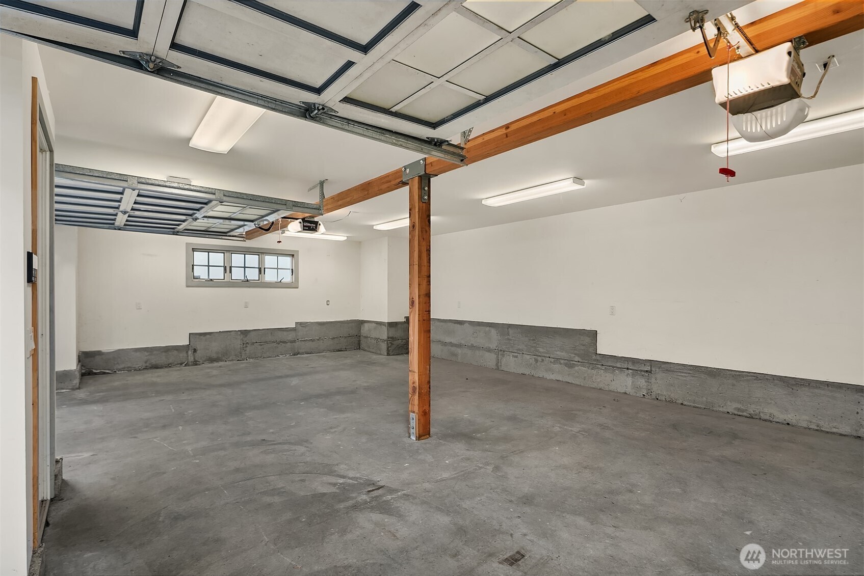 360 Highland Drive , Seattle, WA 98109