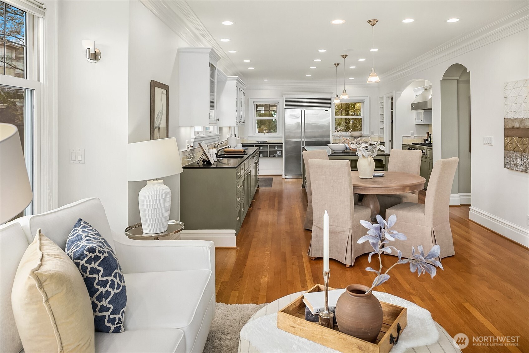 360 Highland Drive , Seattle, WA 98109