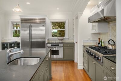 360 Highland Drive , Seattle, WA 98109 - Photo 8