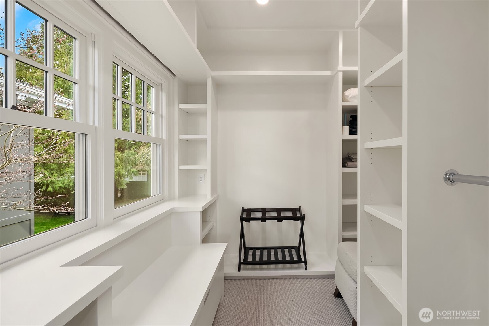 364 Highland Drive , Seattle, WA 98109