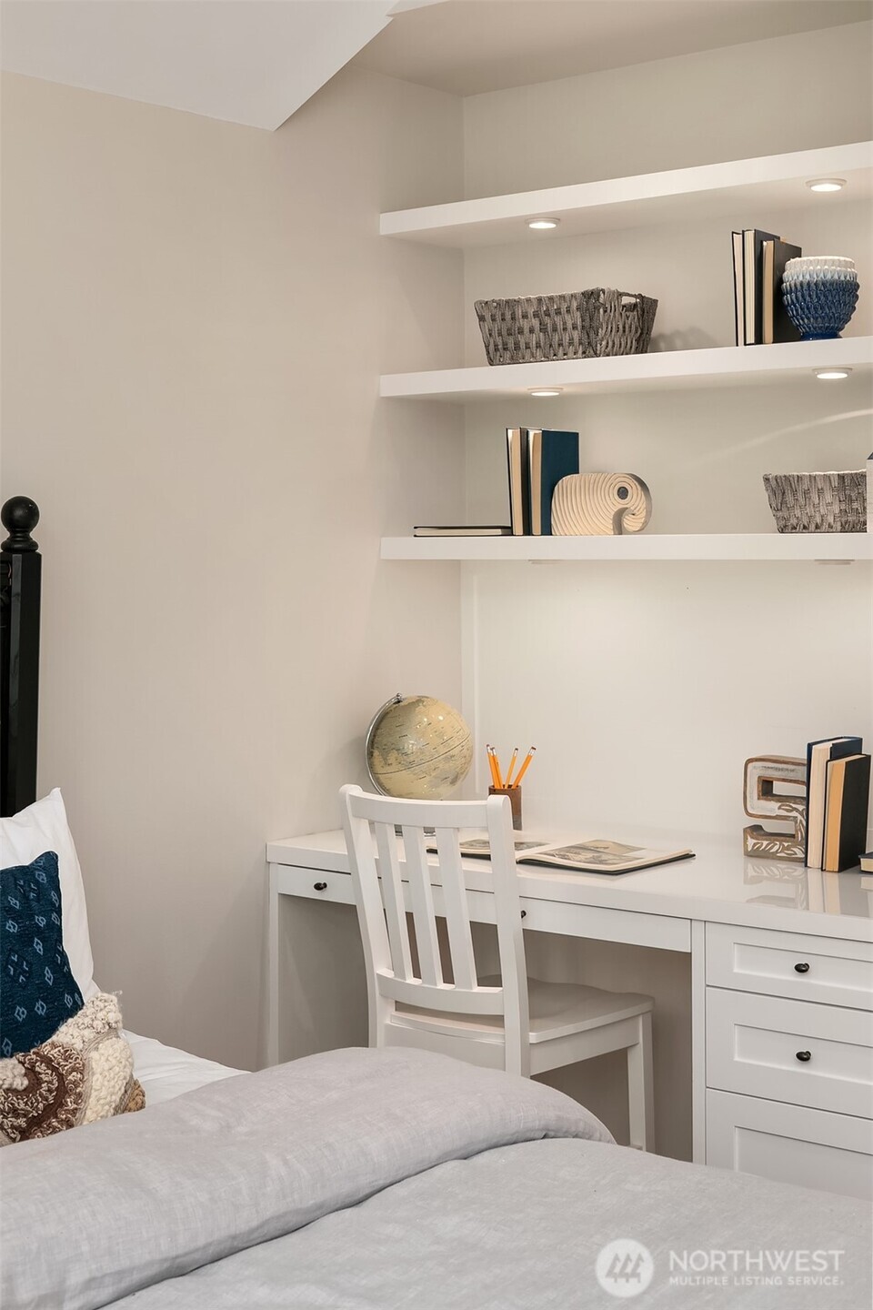 364 Highland Drive , Seattle, WA 98109