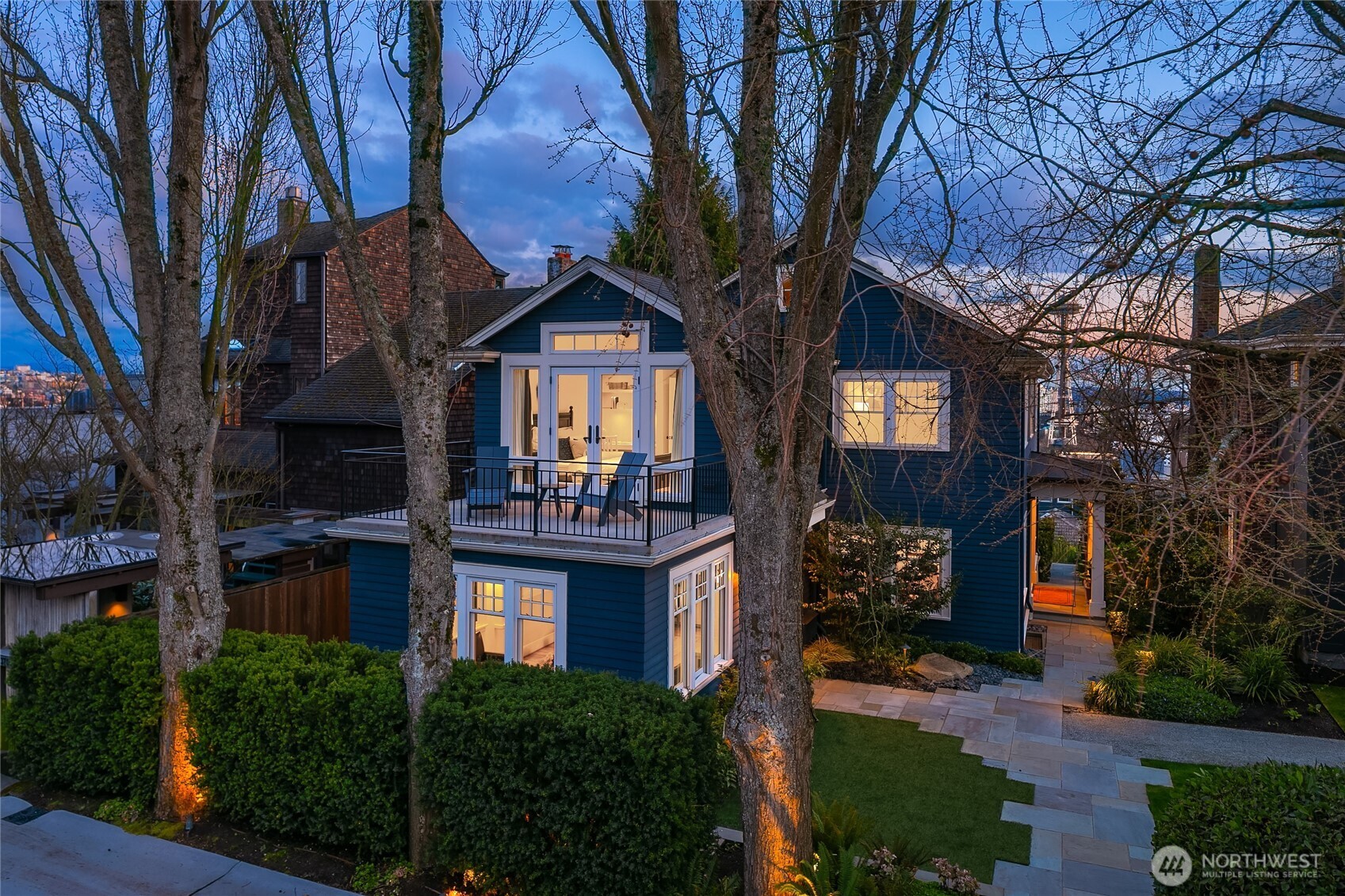 364 Highland Drive , Seattle, WA 98109