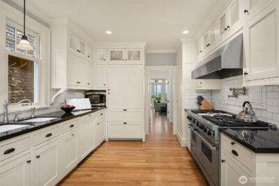 364 Highland Drive , Seattle, WA 98109 - Photo 9