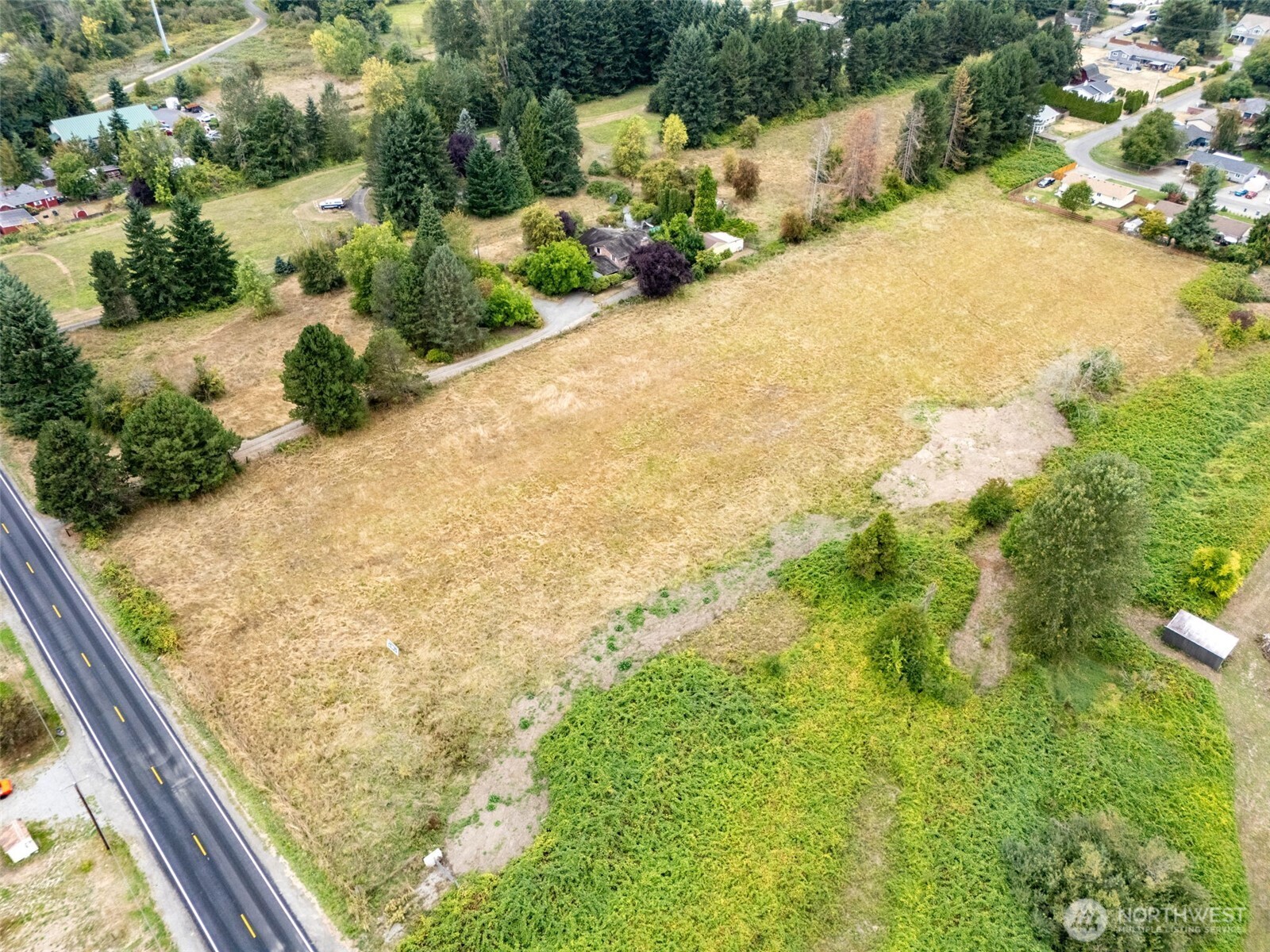 14721 Pioneer Way E, Puyallup, WA 98372