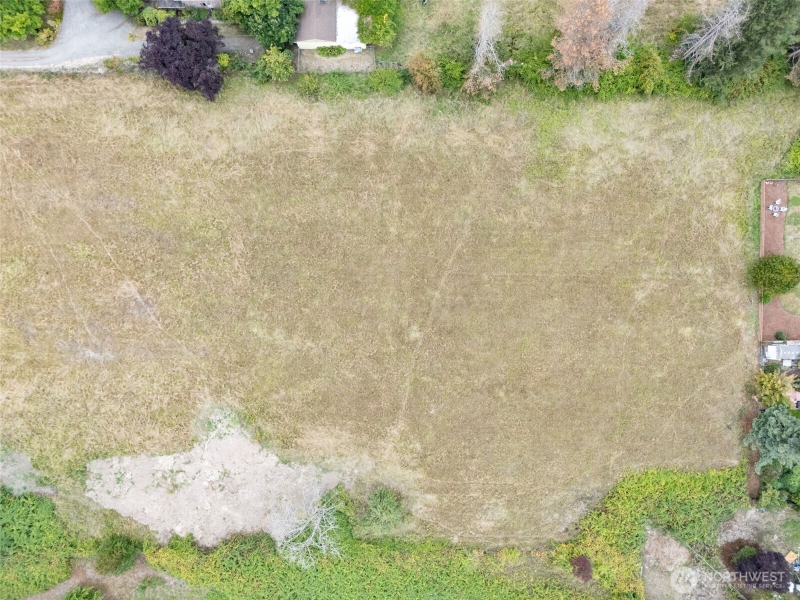 14721 Pioneer Way E, Puyallup, WA 98372