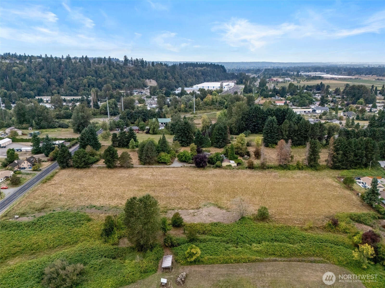 14721 Pioneer Way E, Puyallup, WA 98372