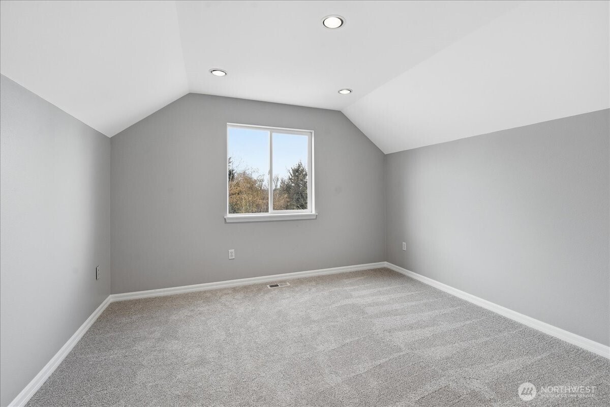 8522 20th Street Ct W, University Place, WA 98466