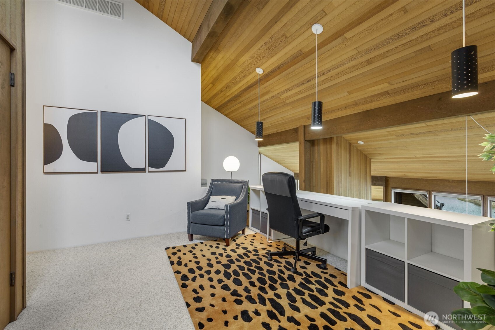 2180 Cove Drive , Oak Harbor, WA 98277