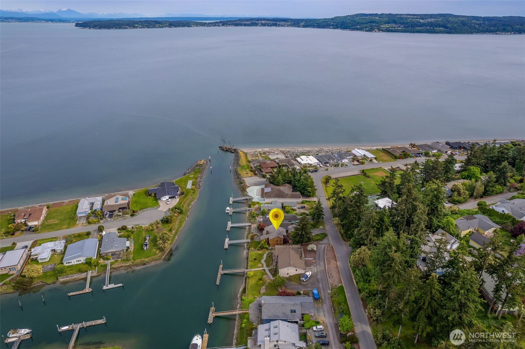2180 Cove Drive , Oak Harbor, WA 98277