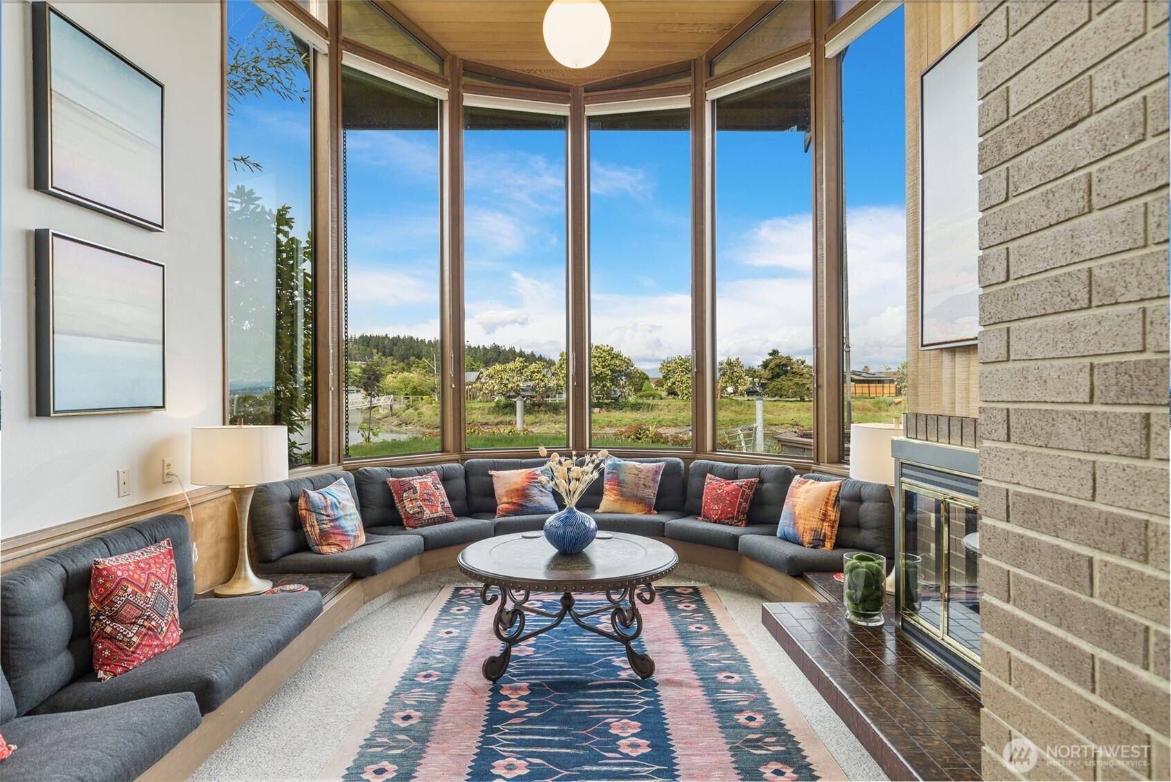 2180 Cove Drive , Oak Harbor, WA 98277