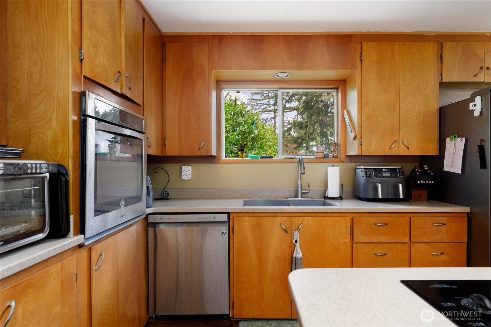 1552 NE Narrows Avenue , Oak Harbor, WA 98277