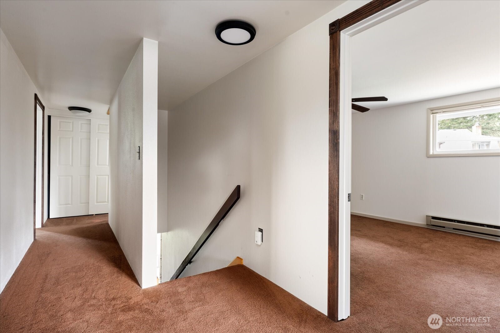 1552 NE Narrows Avenue , Oak Harbor, WA 98277