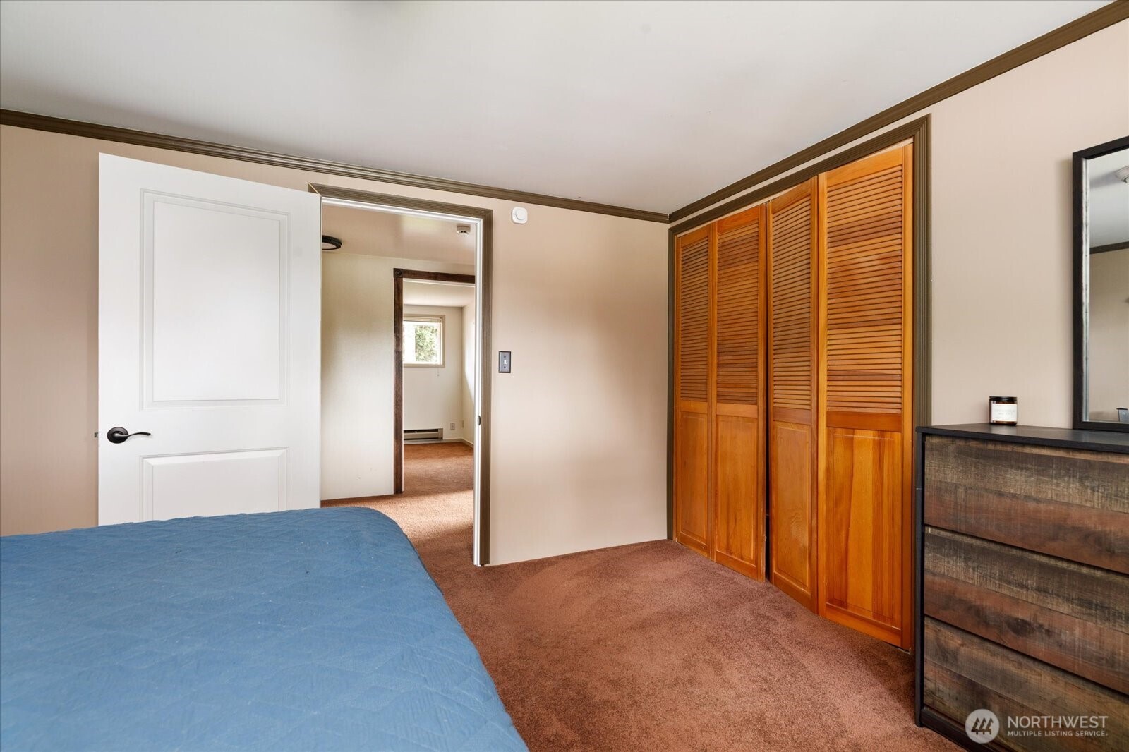 1552 NE Narrows Avenue , Oak Harbor, WA 98277