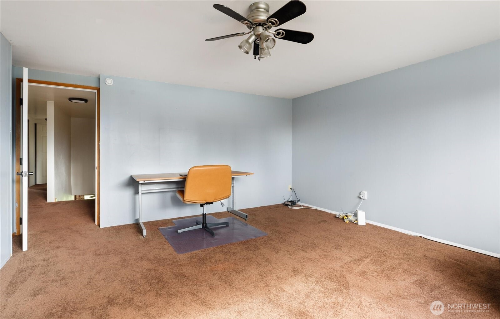 1552 NE Narrows Avenue , Oak Harbor, WA 98277