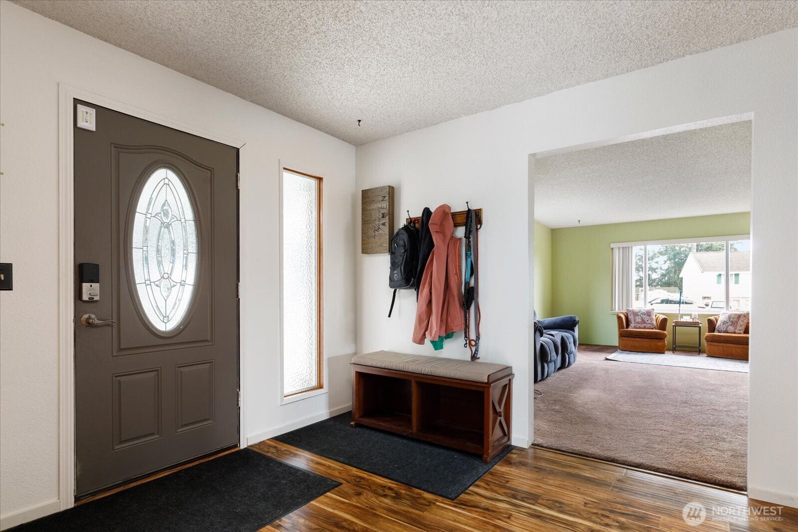 1552 NE Narrows Avenue , Oak Harbor, WA 98277