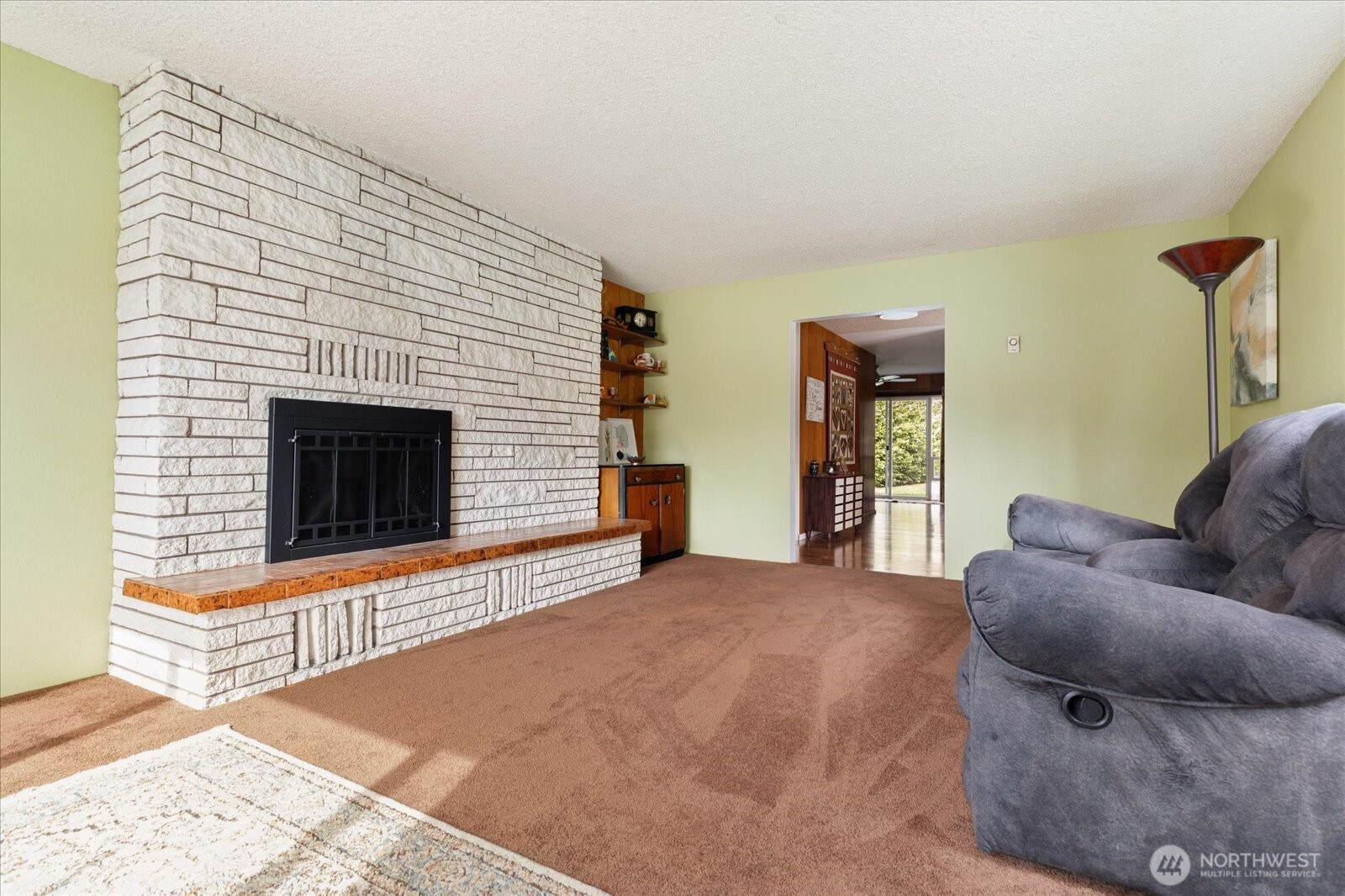 1552 NE Narrows Avenue , Oak Harbor, WA 98277