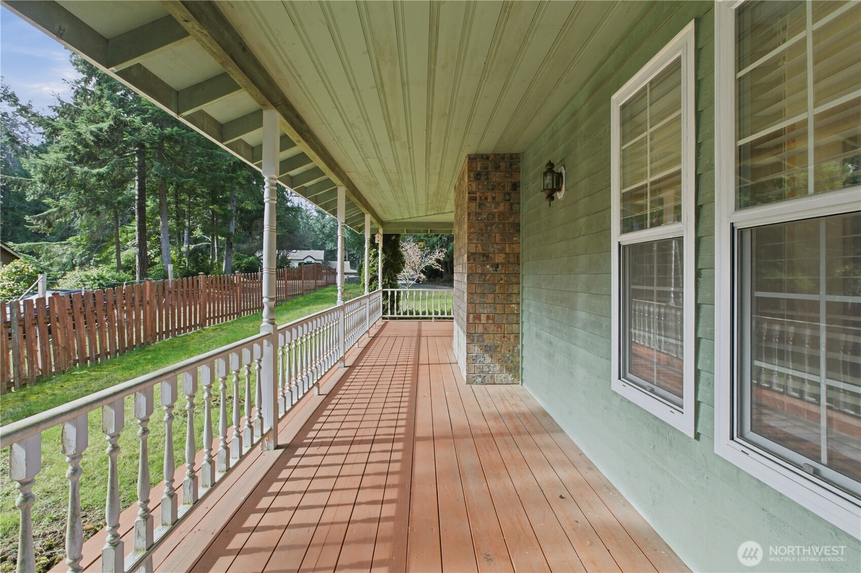 2827 71st Avenue NW, Gig Harbor, WA 98335