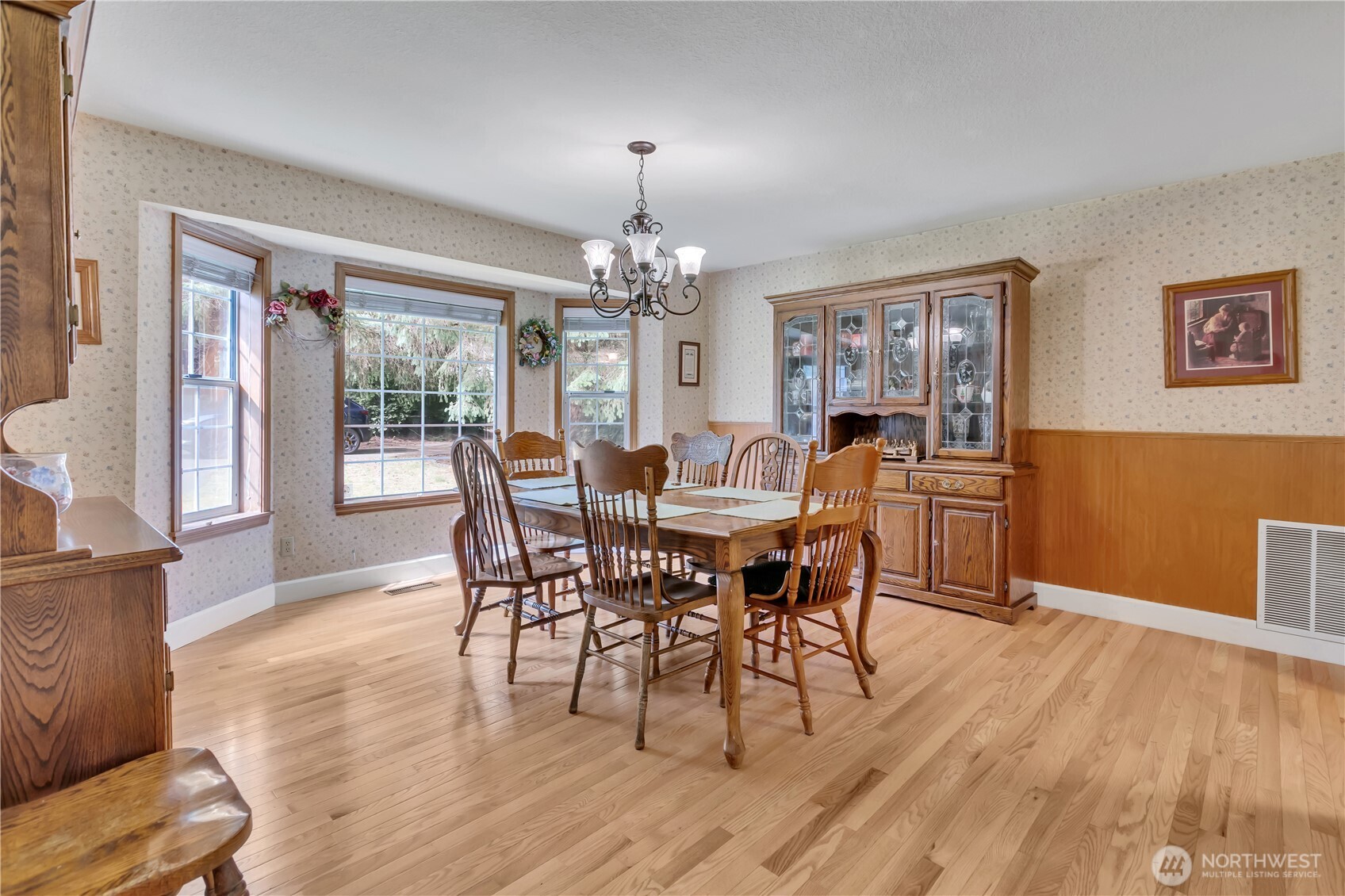 2827 71st Avenue NW, Gig Harbor, WA 98335