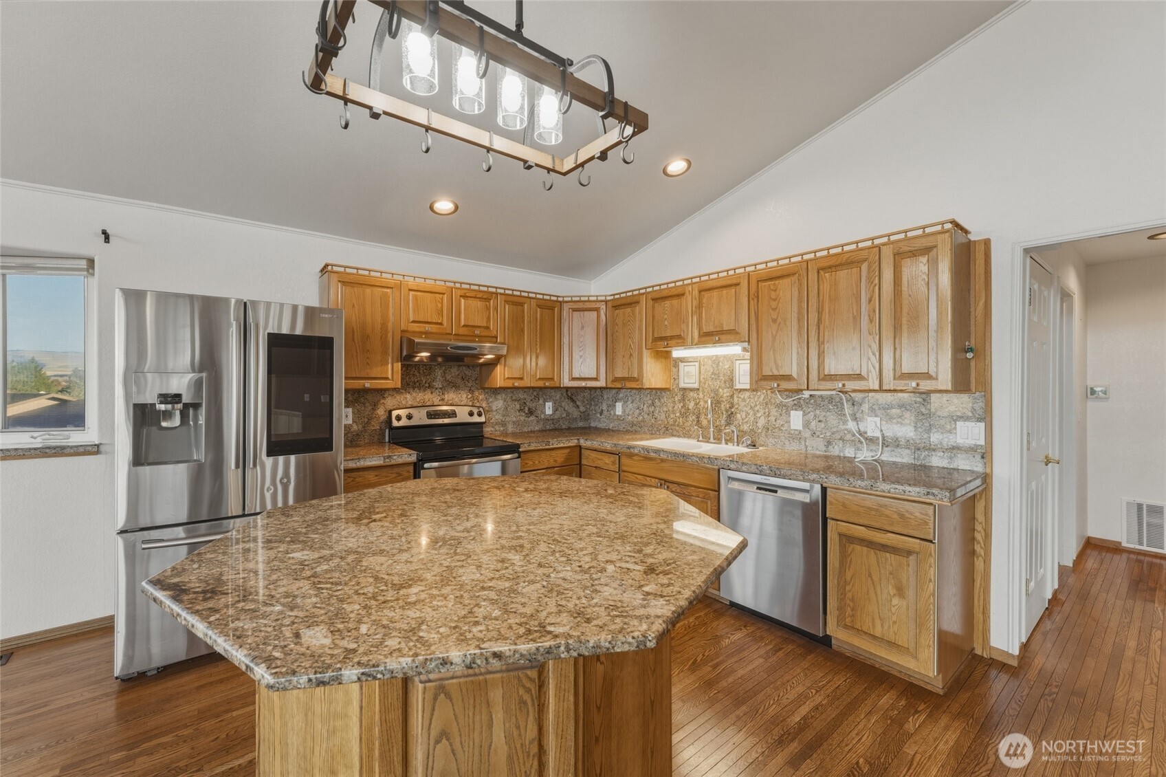 226 Balm Avenue , Milton-Freewater, OR 97862