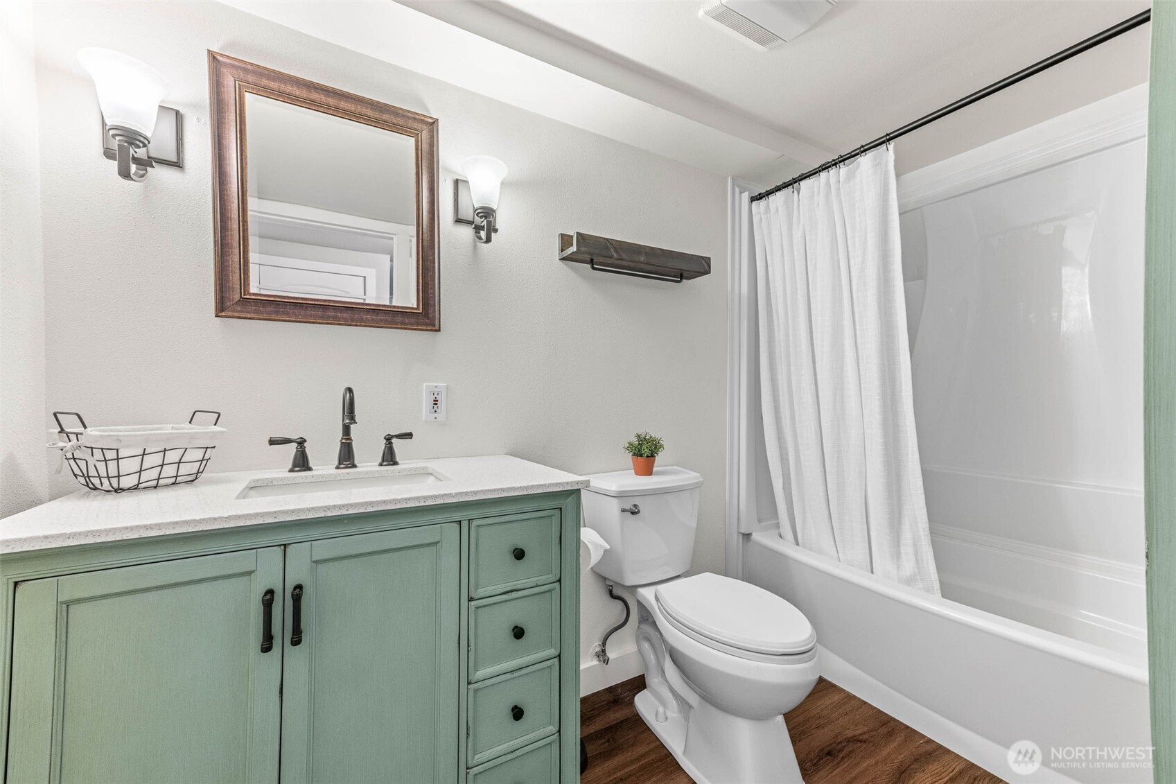 2809 Moorelands Avenue NW, Gig Harbor, WA 98335