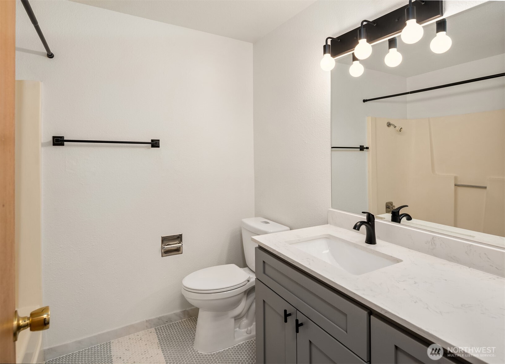 5020 S 58th Street #B, Tacoma, WA 98409