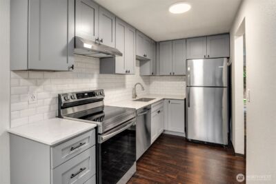 5020 S 58th Street #B, Tacoma, WA 98409 - Photo 2