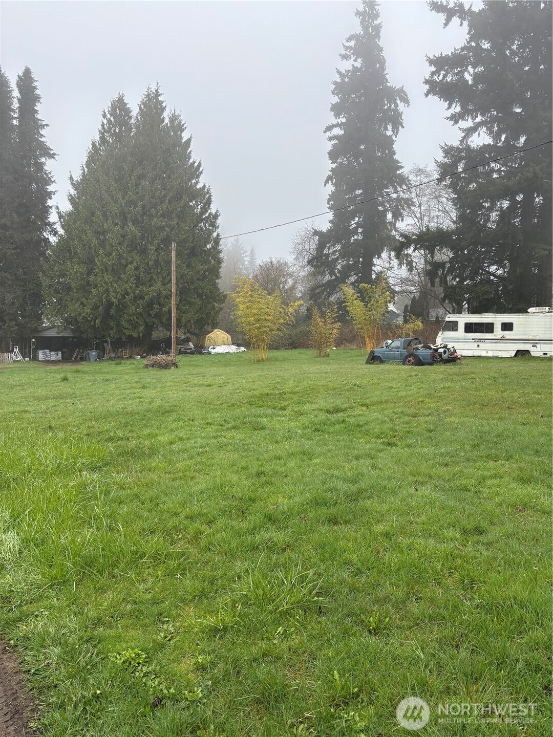 3320 13th St SW , Puyallup, WA 98373