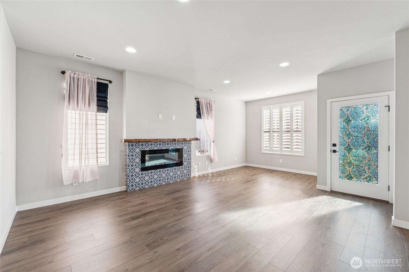 22505 70th Place W, Mountlake Terrace, WA 98043