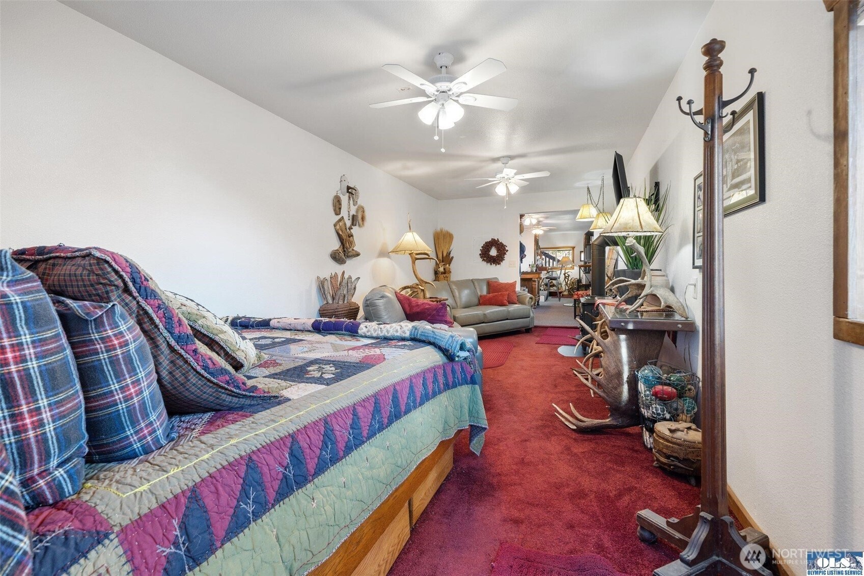 51 N Old Mill Hill Road , Hoodsport, WA 98548