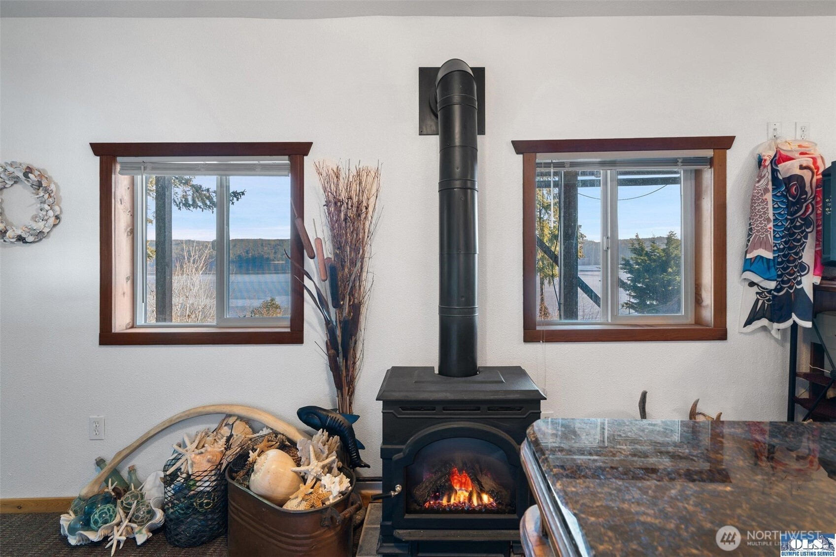 51 N Old Mill Hill Road , Hoodsport, WA 98548