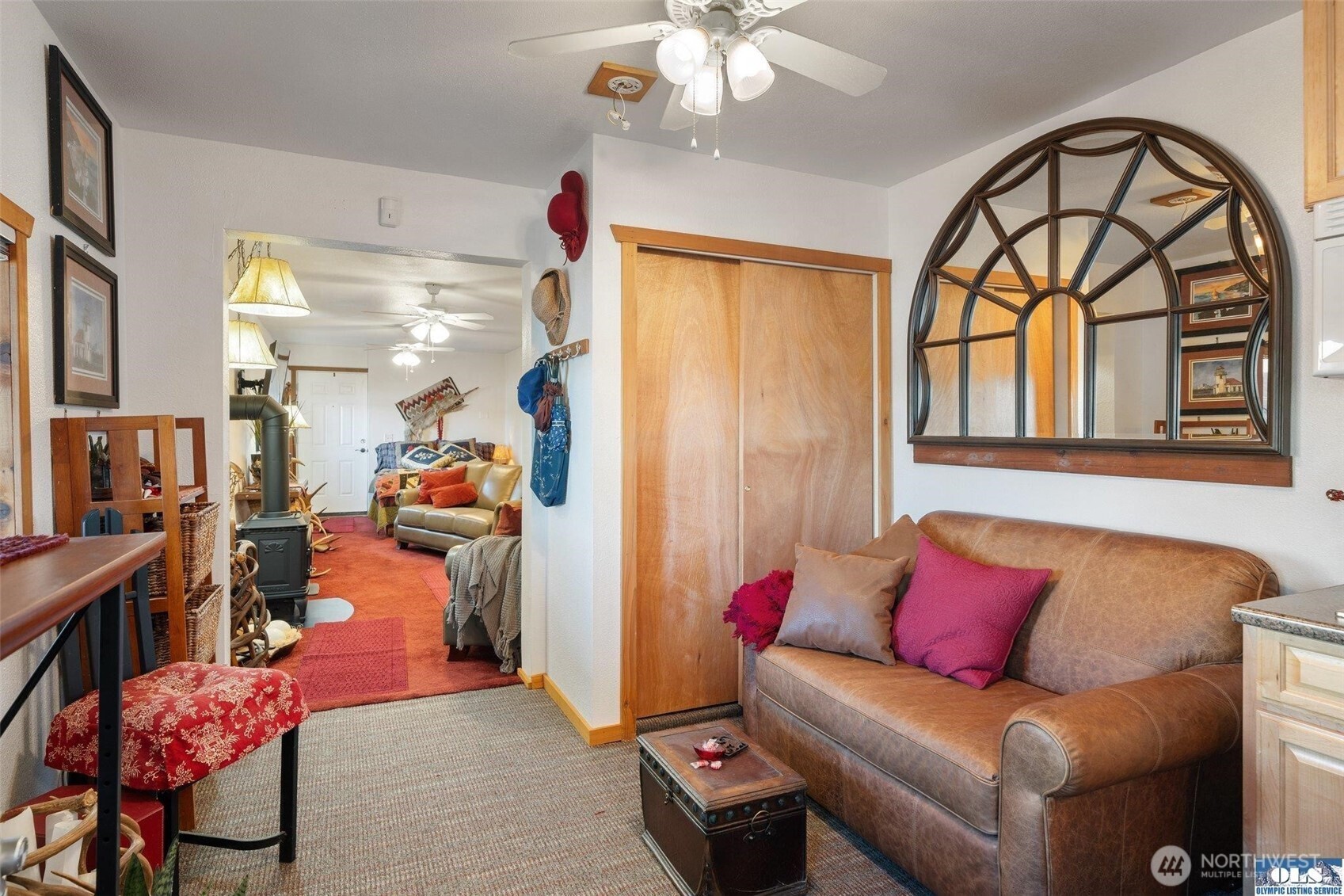 51 N Old Mill Hill Road , Hoodsport, WA 98548