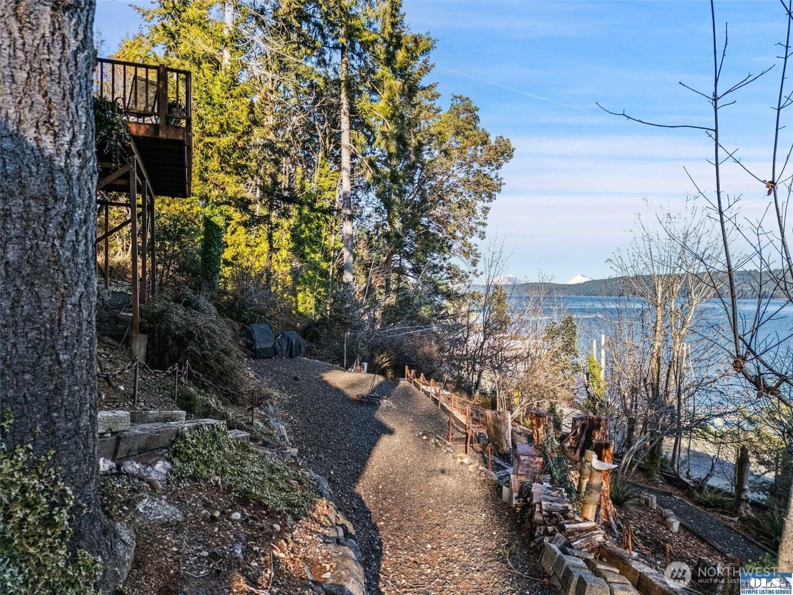 51 N Old Mill Hill Road , Hoodsport, WA 98548