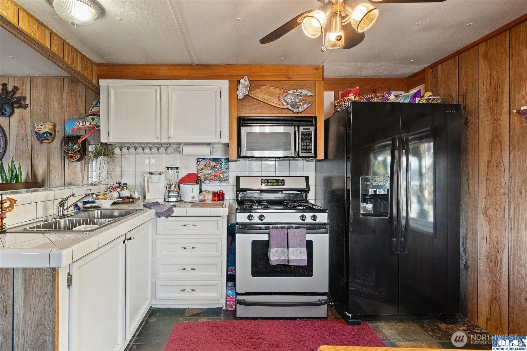 51 N Old Mill Hill Road , Hoodsport, WA 98548