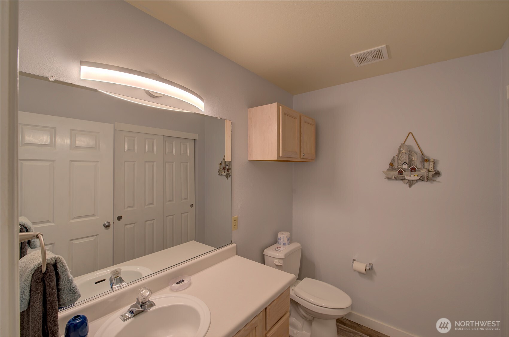 501 Shoreview Dr S #208, Long Beach, WA 98631