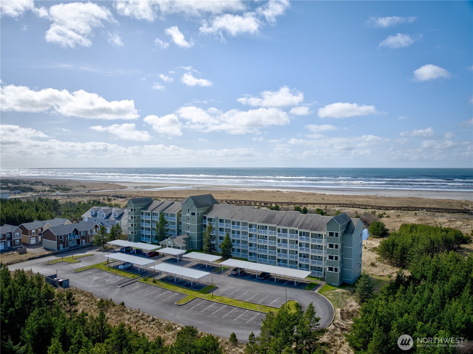 501 Shoreview Dr S #208, Long Beach, WA 98631