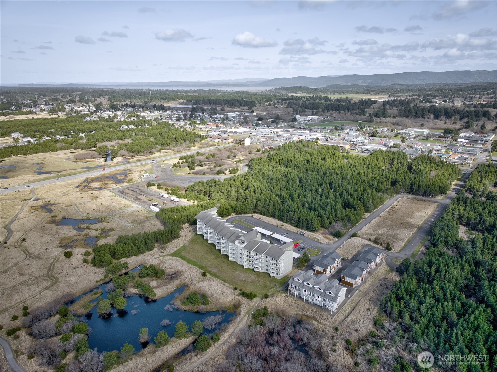 501 Shoreview Dr S #208, Long Beach, WA 98631