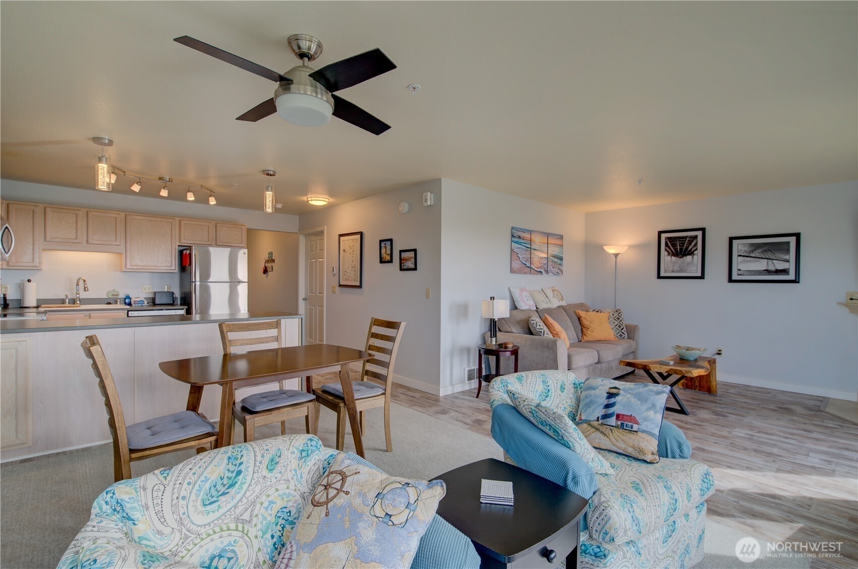 501 Shoreview Dr S #208, Long Beach, WA 98631