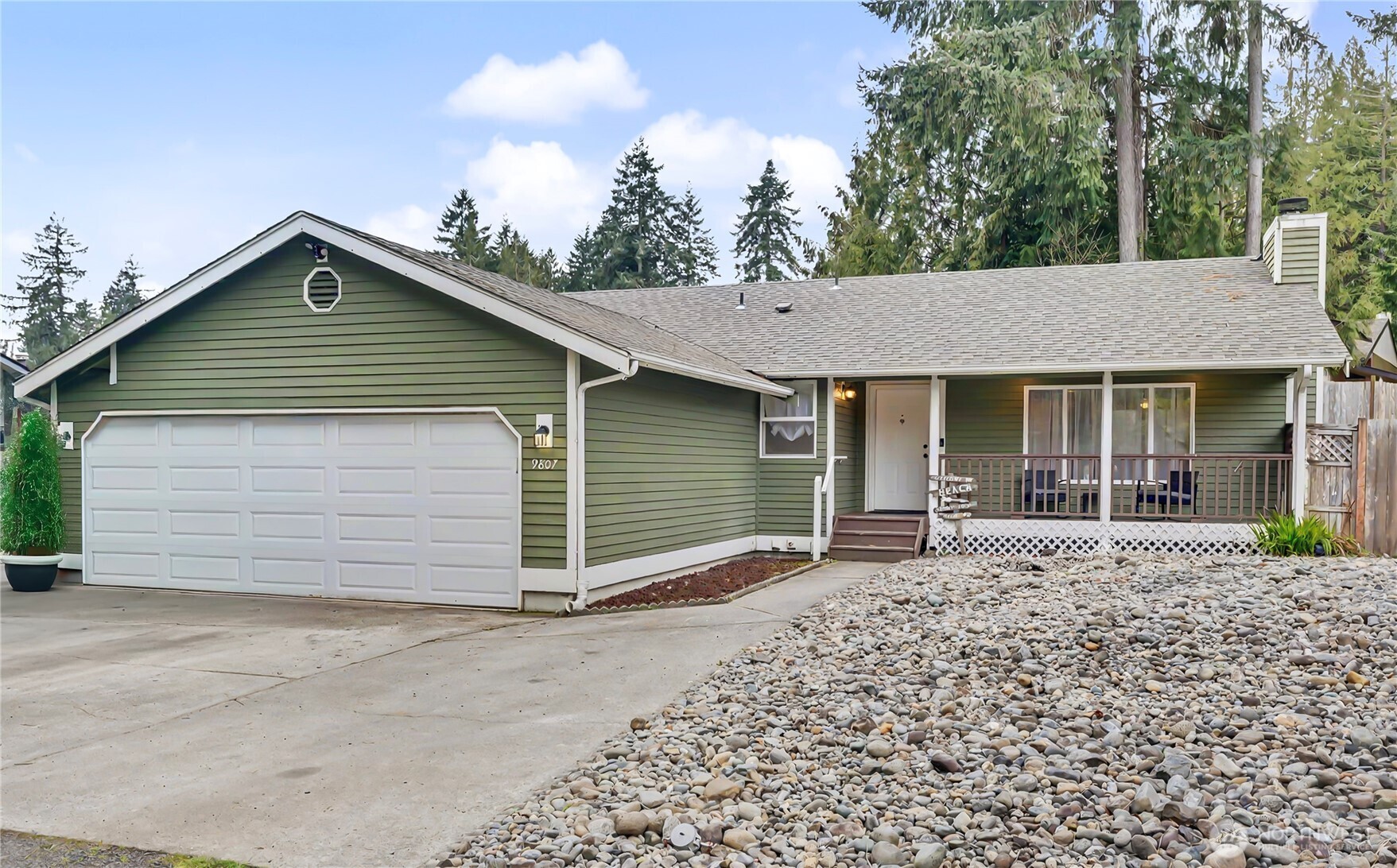 9807 Overlook Drive NW, Olympia, WA 98502-9717