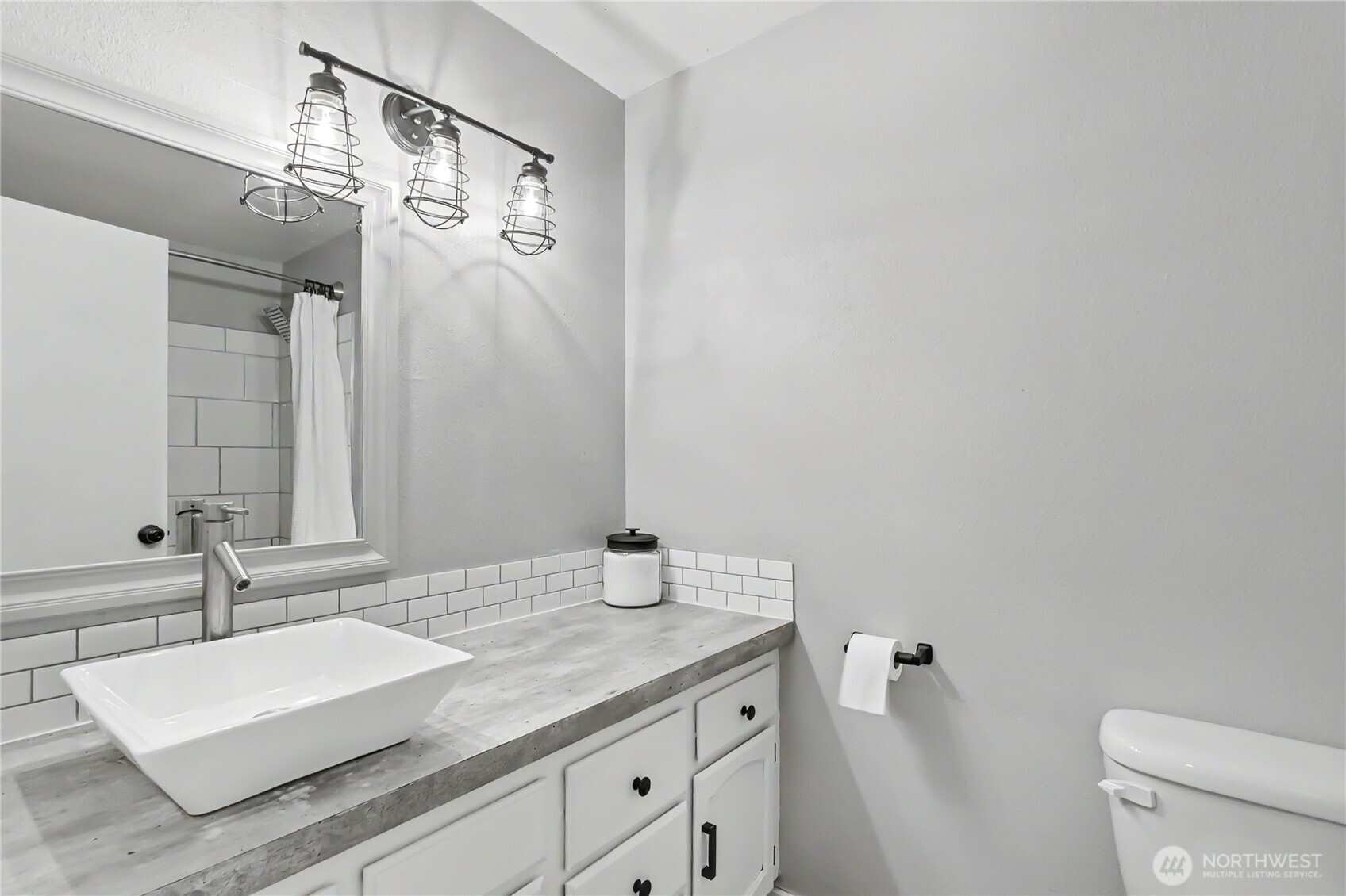 9807 Overlook Drive NW, Olympia, WA 98502-9717