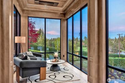 1525 79th Place NE, Medina, WA 98039 - Photo 2