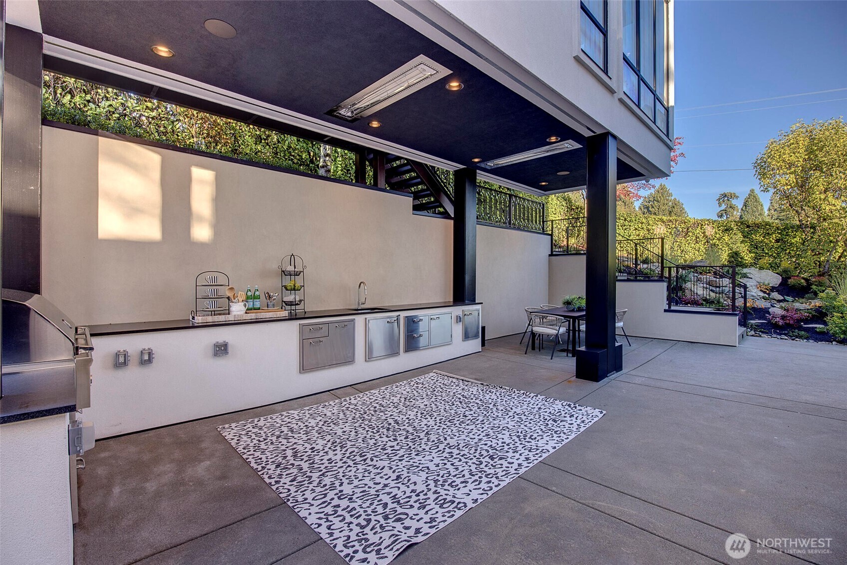 1525 79th Place NE, Medina, WA 98039