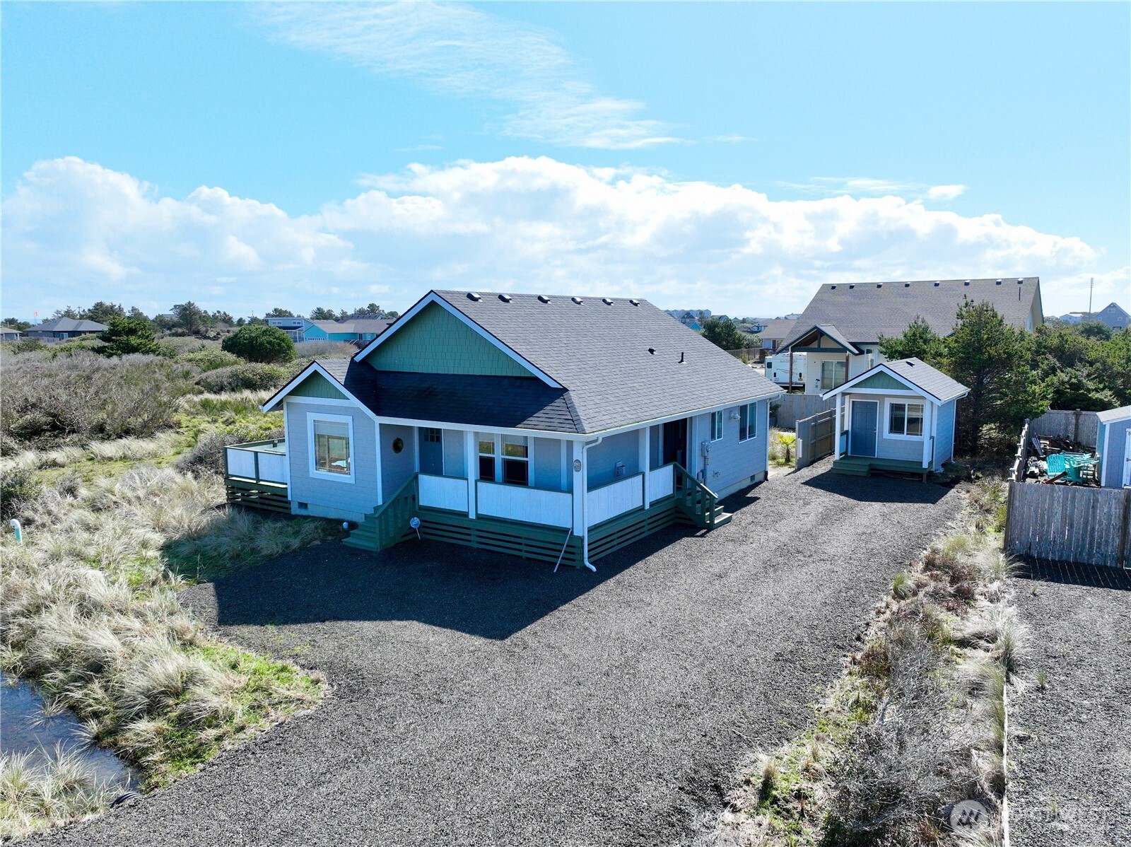 419 N Portal Loop SW, Ocean Shores, WA 98569