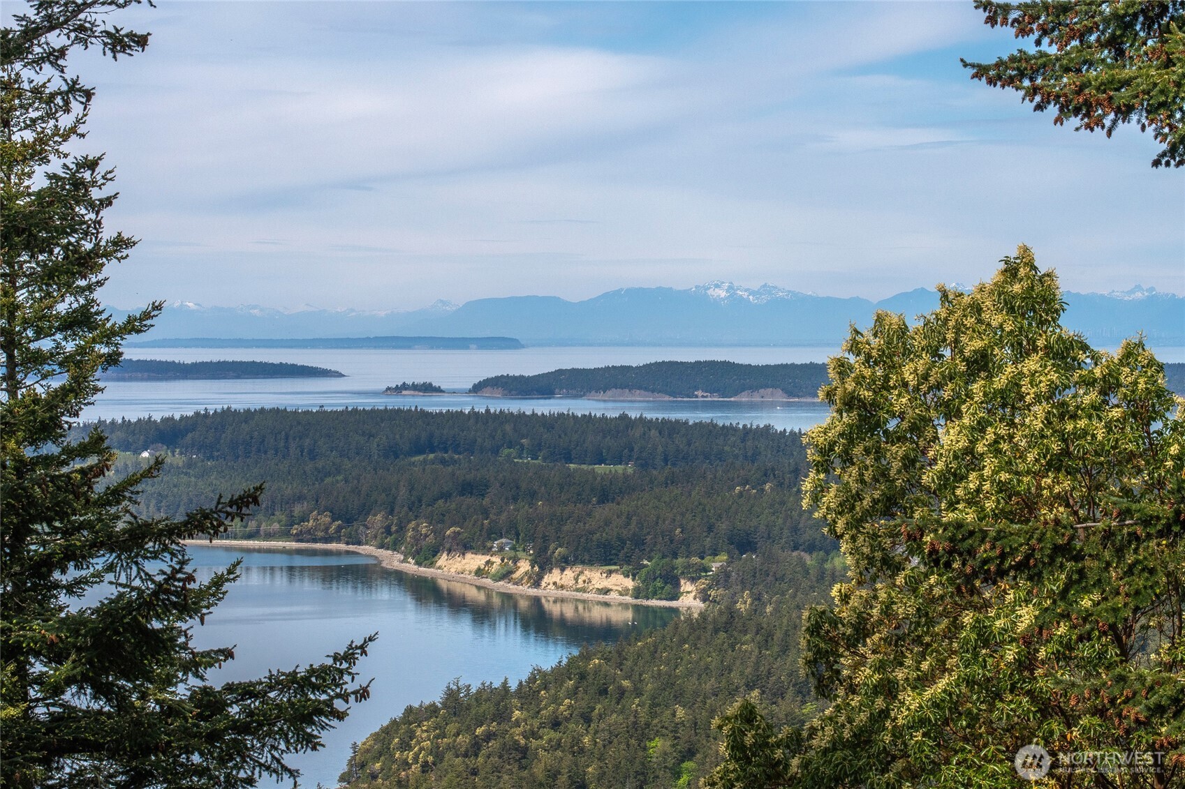 121 Switchback Road , Orcas Island, WA 98245