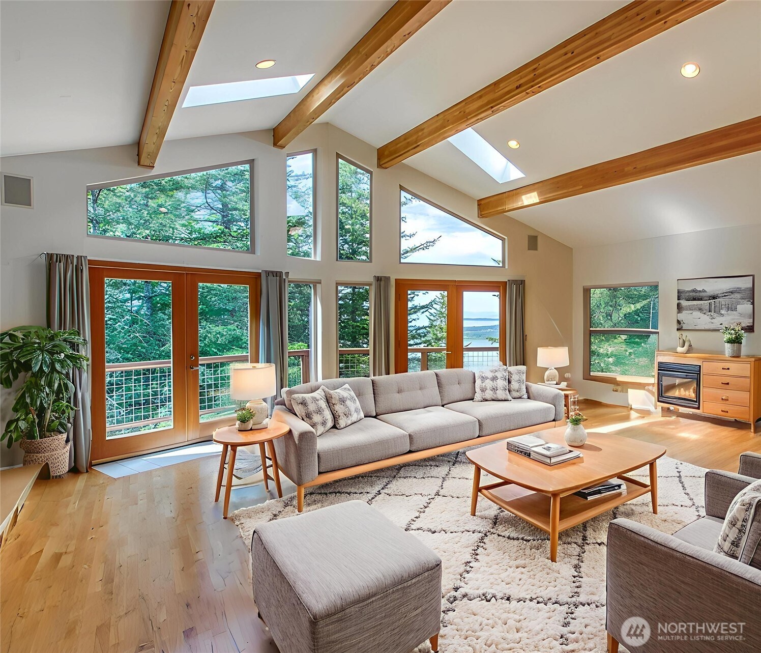121 Switchback Road , Orcas Island, WA 98245