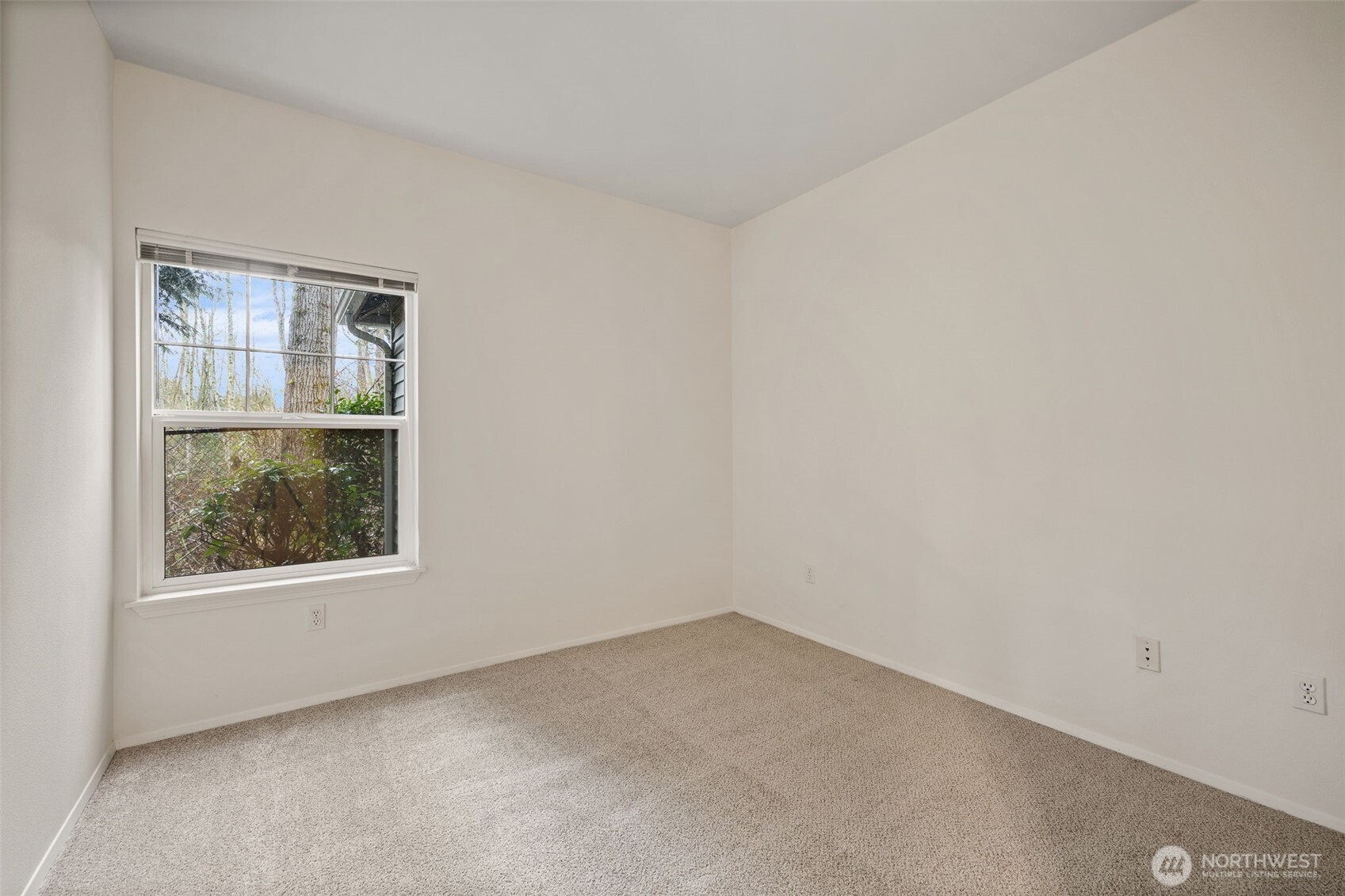 12712 Admiralty Way #E106, Everett, WA 98204