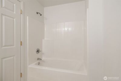 12712 Admiralty Way #E106, Everett, WA 98204 - Photo 18
