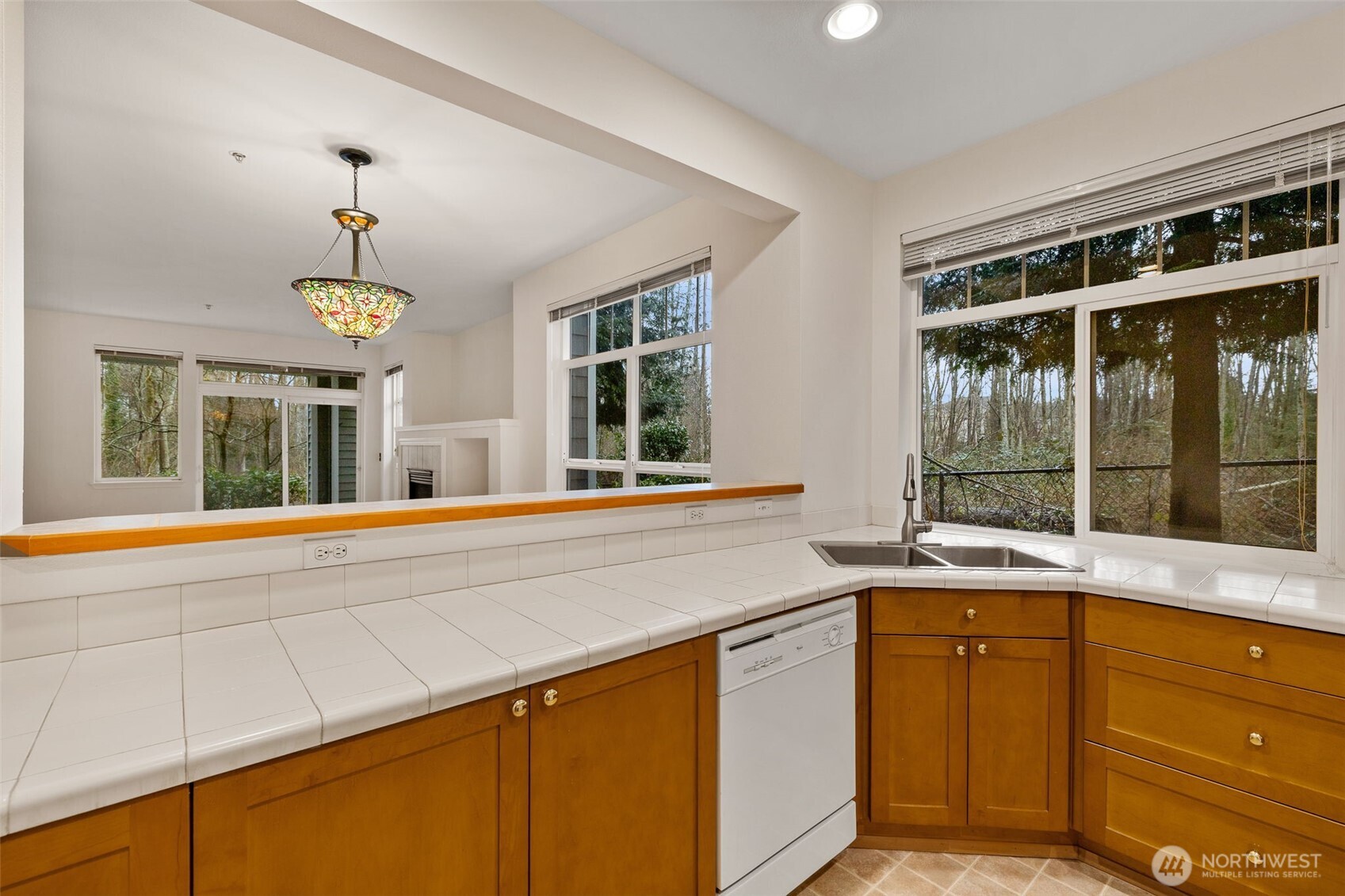 12712 Admiralty Way #E106, Everett, WA 98204