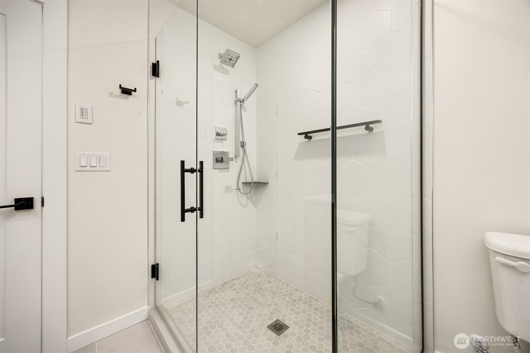 8606 Linden Avenue N, Seattle, WA 98103